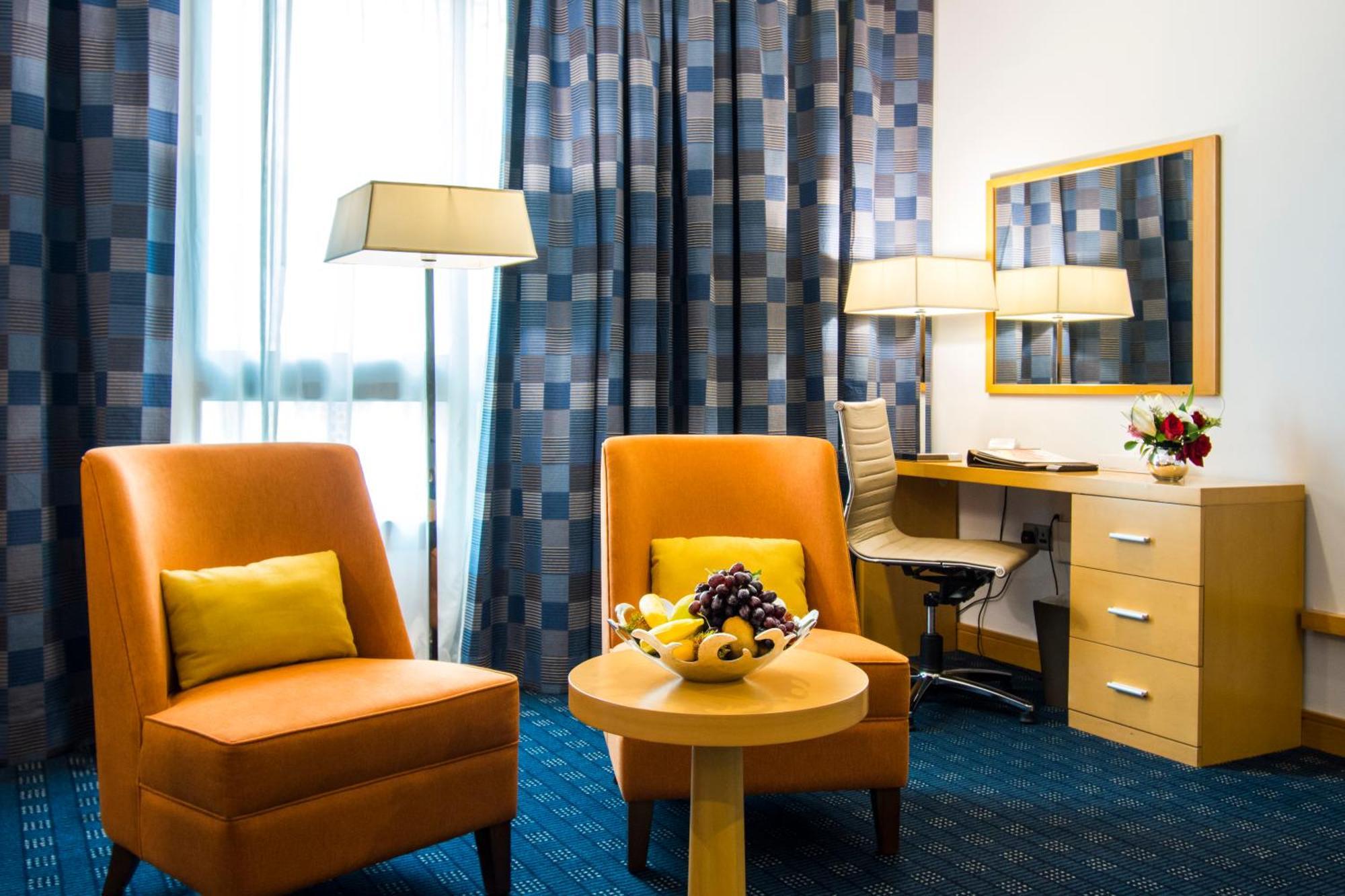 City Seasons Hotel & Suites Muscat Bilik gambar