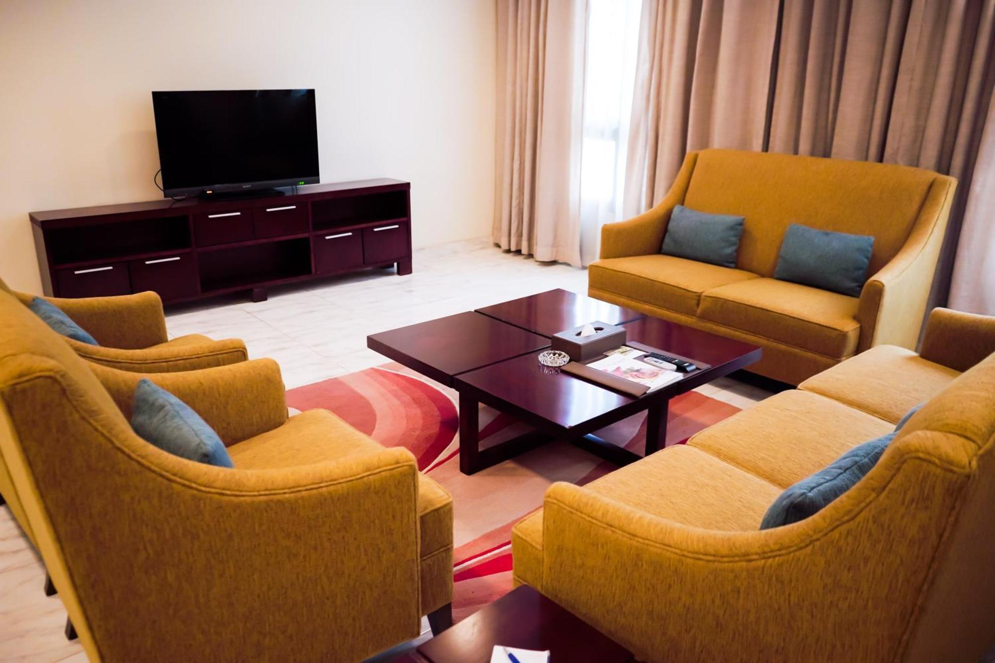 City Seasons Hotel & Suites Muscat Bilik gambar