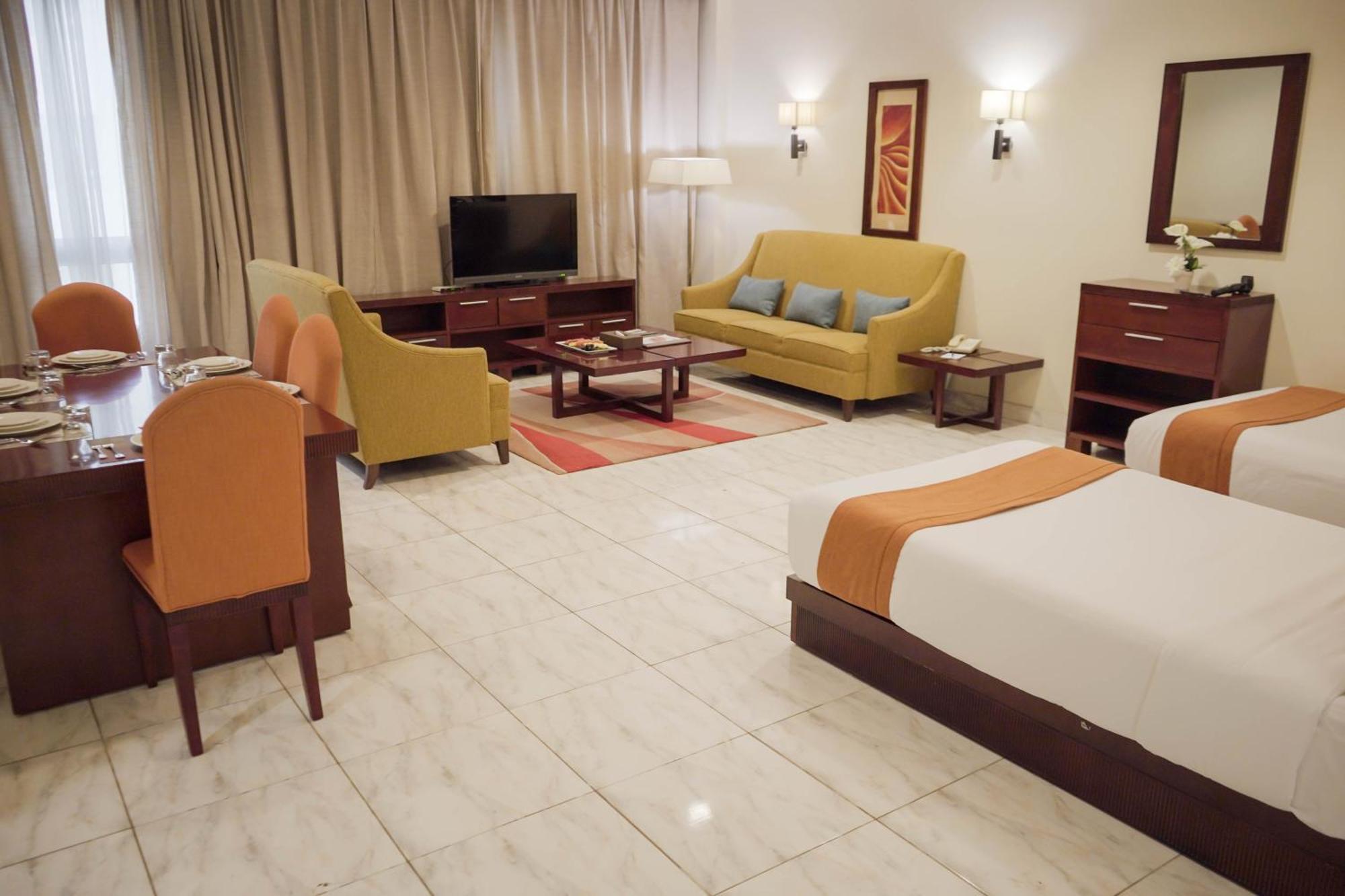 City Seasons Hotel & Suites Muscat Bilik gambar